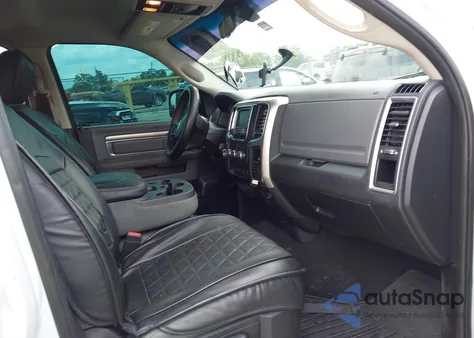 2018 Ram 1500 Slt 4X4 5'7 Box z USA, uszkodzony, nr VIN 1C6RR7LT6JS331464